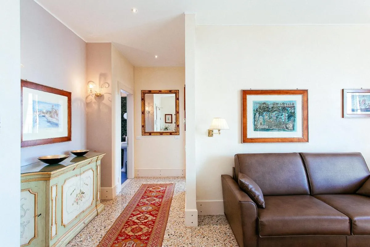 Image 4 of Deluxe Apartments Lagoon View