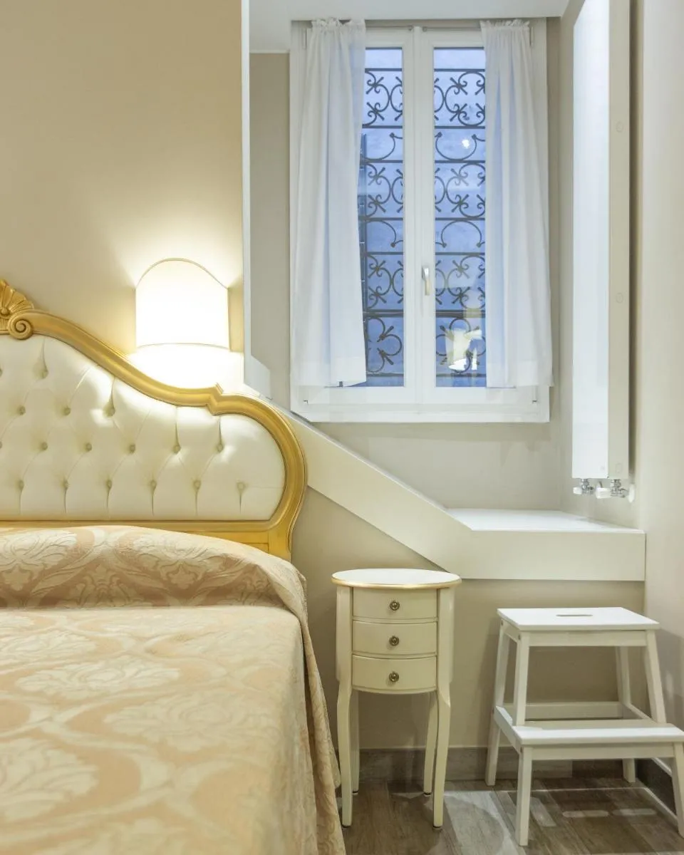 Image 6 of Doge’s House