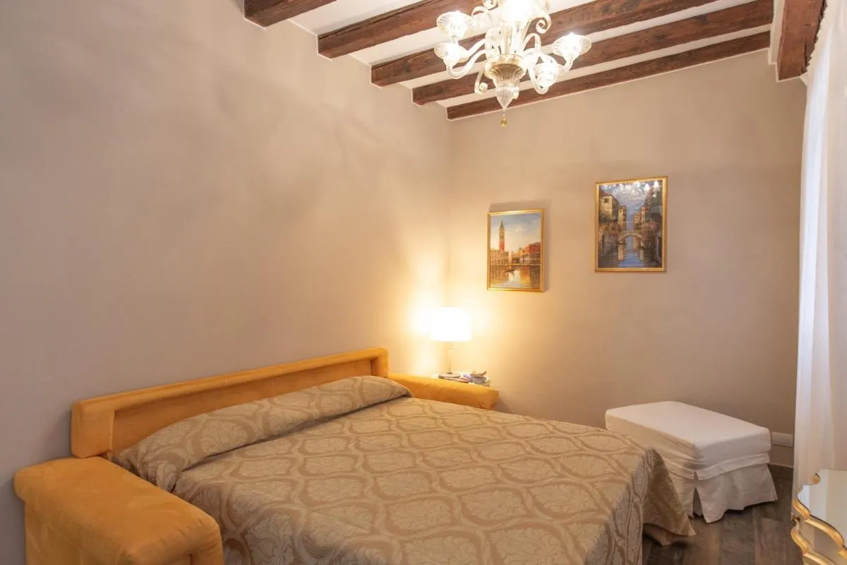 Image 1 of Doge’s House