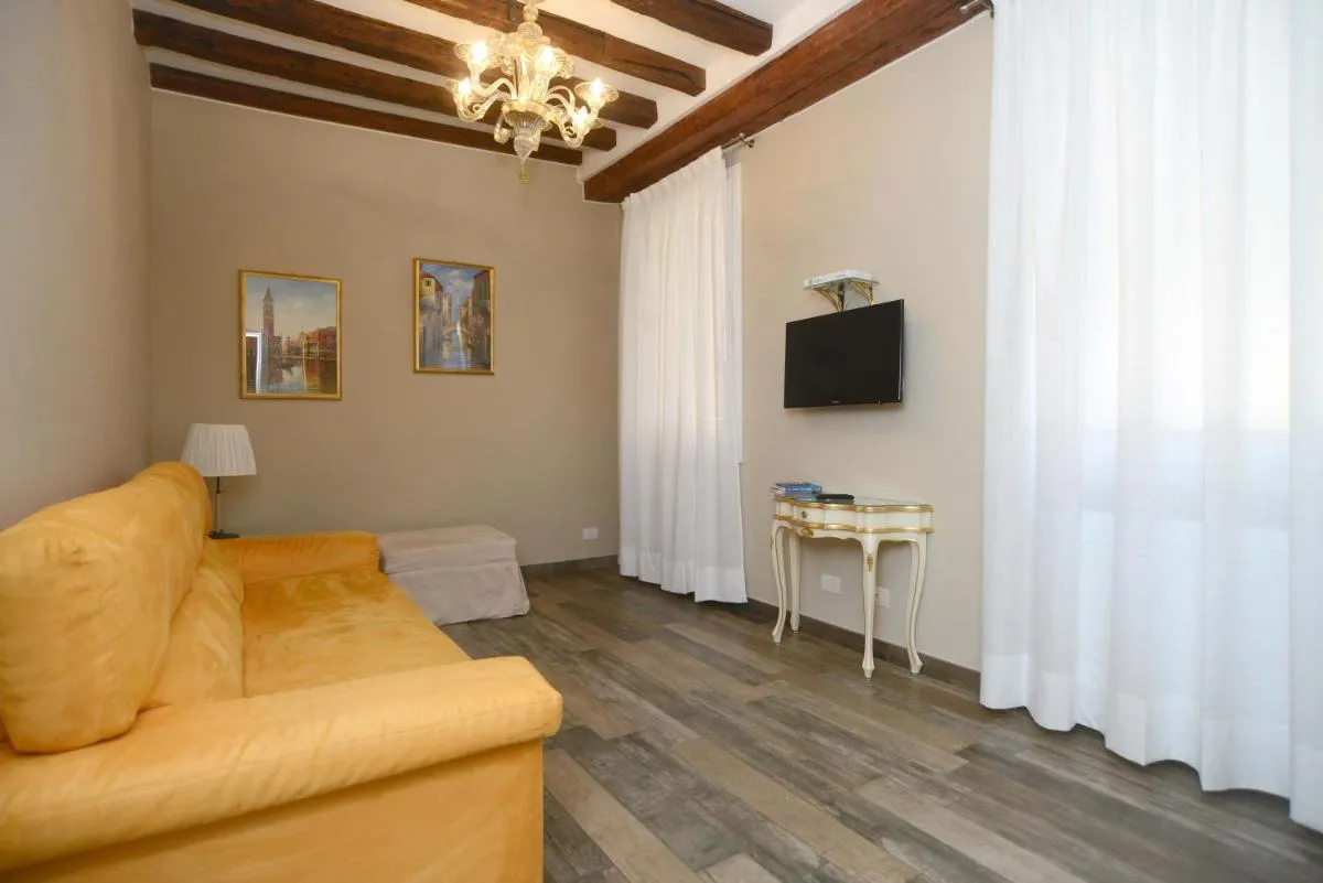 Image 2 of Doge’s House