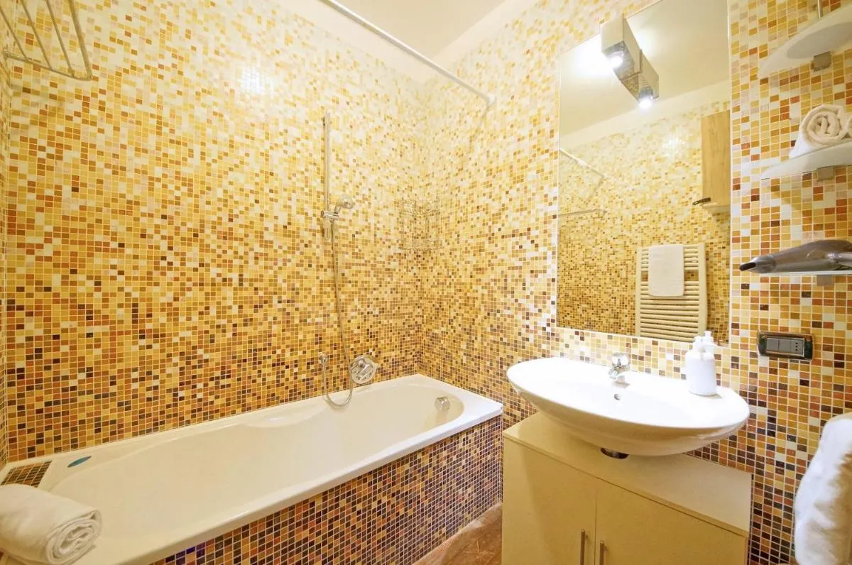 Image 2 of DolceVita Apartments N 315