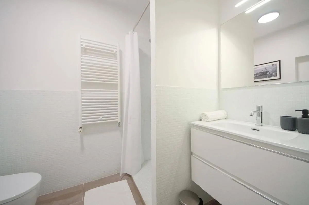 Image 2 of DolceVita Apartments N 517 Canal View