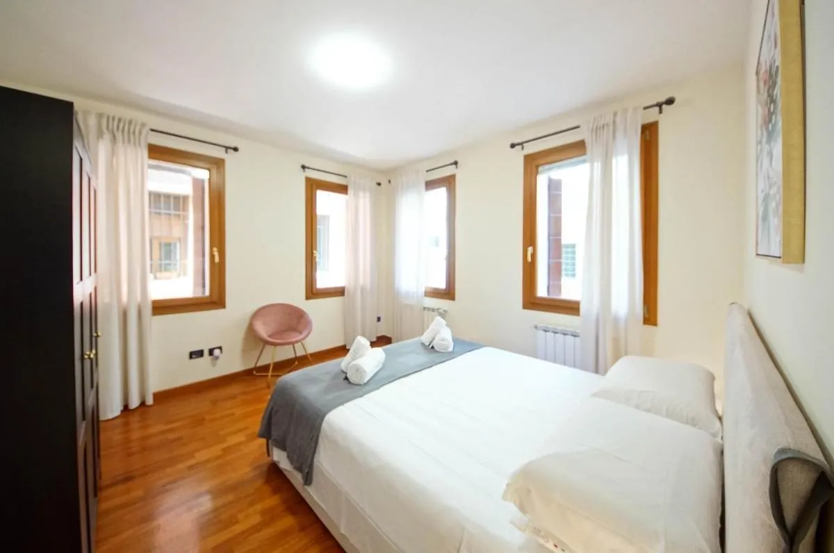 Image 3 of DolceVita Apartments N 519 Biennale