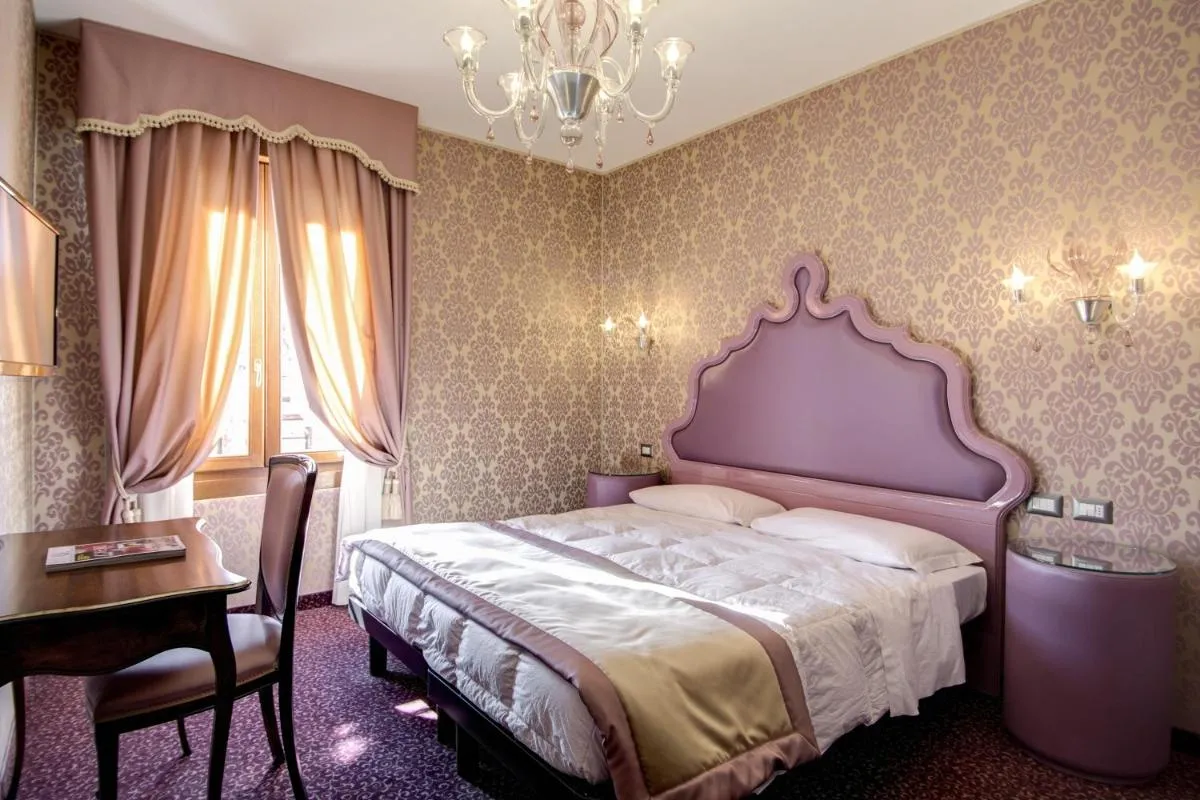 Image 5 of Domus Cavanis