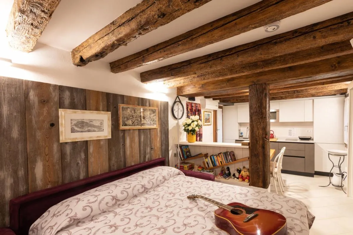 Image 1 of “Ea casa de mì”, l’incanto di vivere Venezia