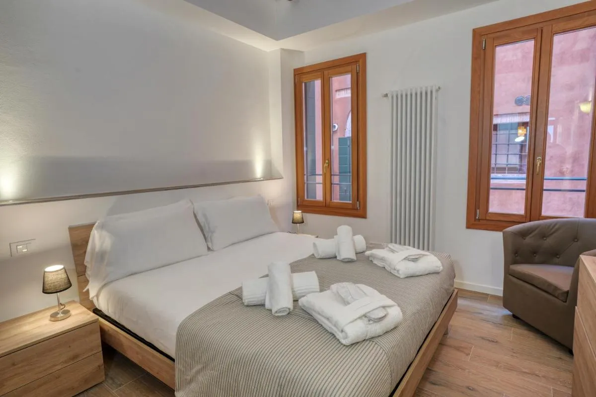 Image 2 of Ecco Suites Apartments