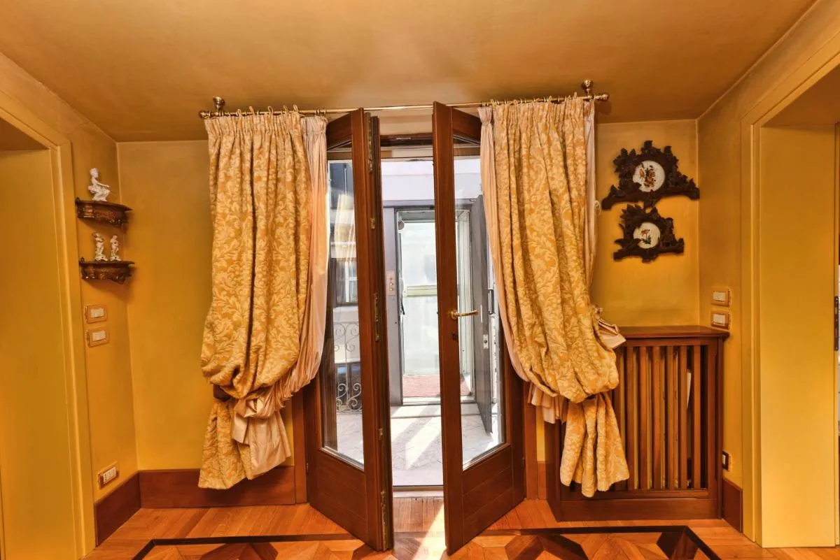 Image 2 of Elegante Panoramico