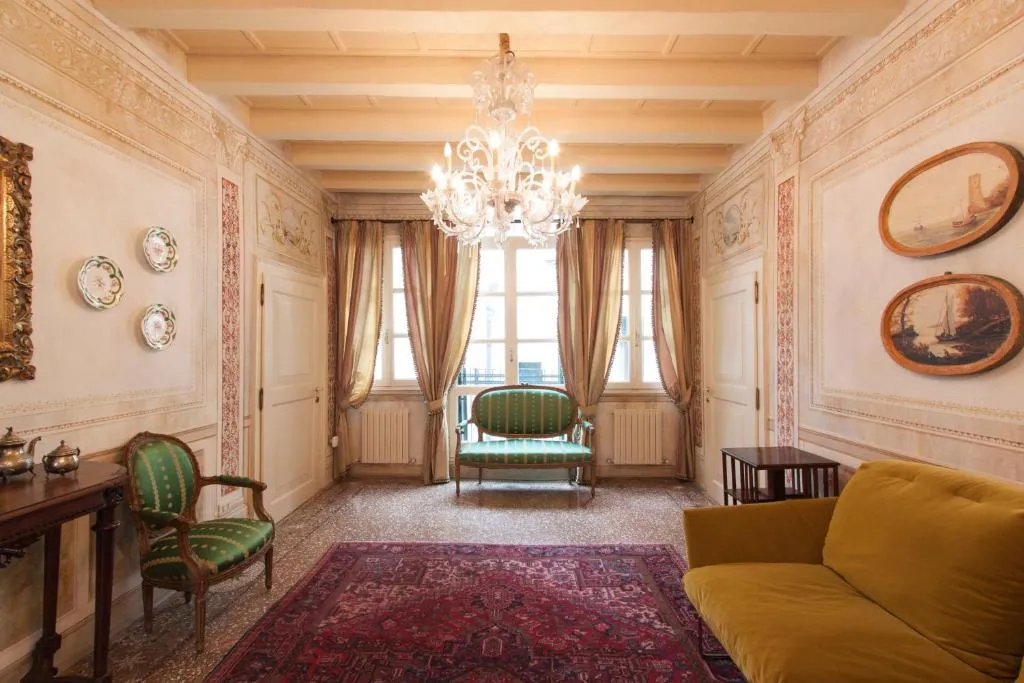 Image of Explore Venice from a Sophisticated Hideaway in San Polo