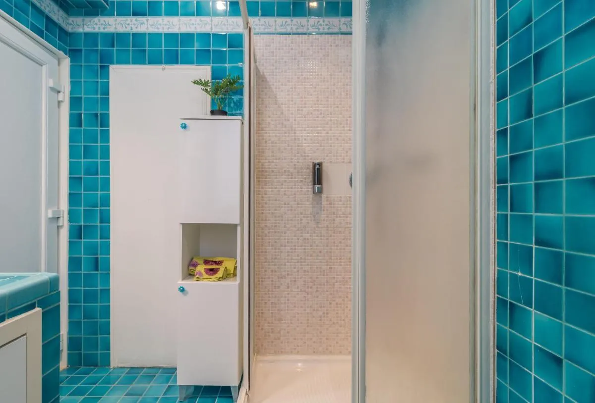 Image 2 of Family Colours close to @Rialto Mercato