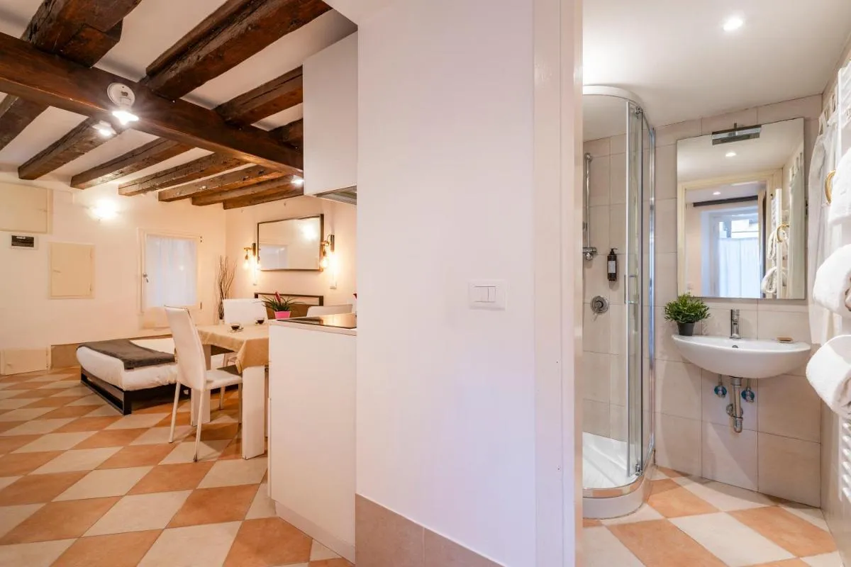 Image 2 of Fenix Colombina in Biennale – Your little house