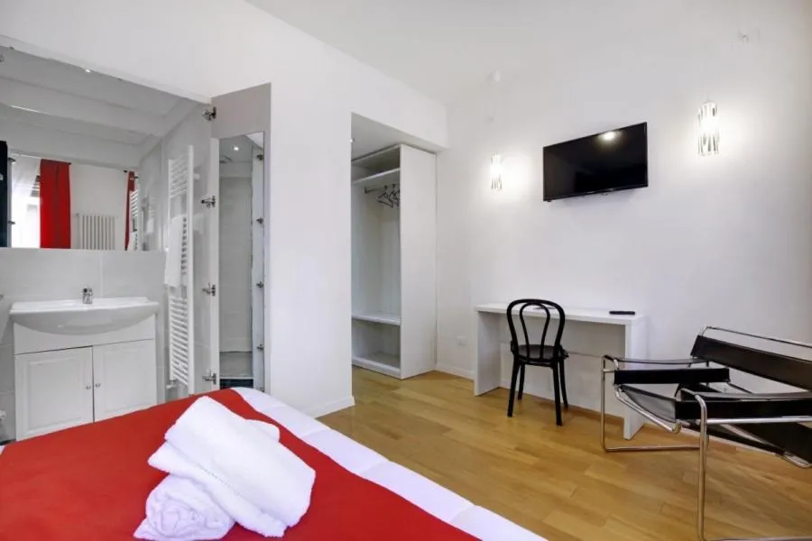 Image 4 of Fenix La Bohéme