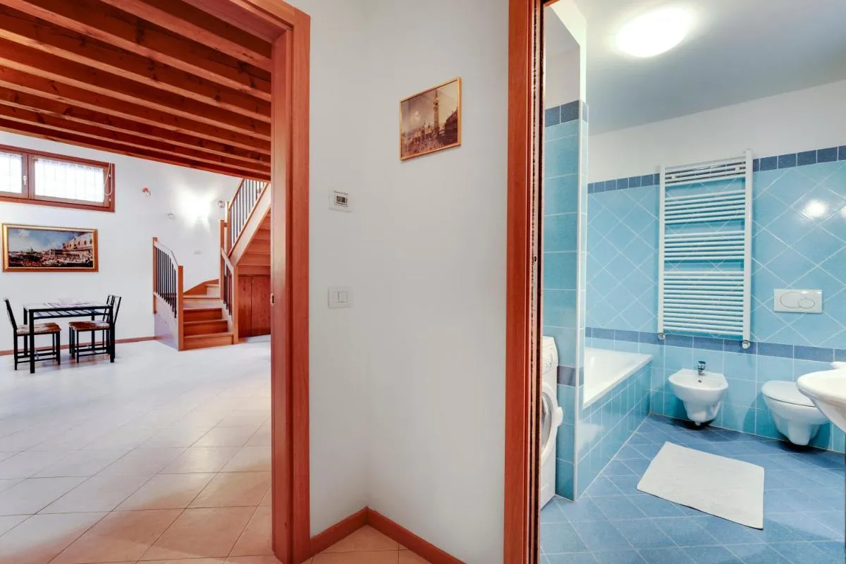 Image 5 of Ferienwohnung Auf Zwei Ebenen Mitten In Venedig