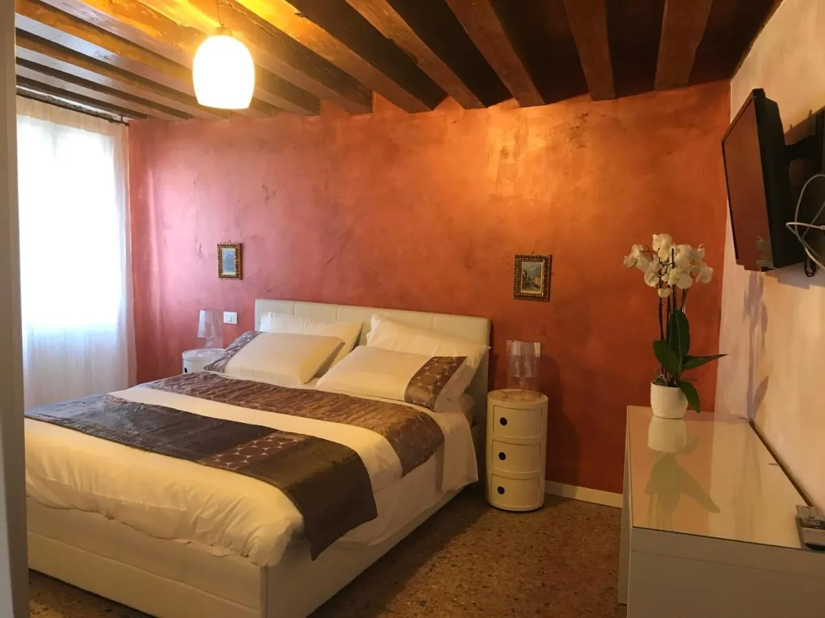 Image 3 of Fondaco di Rialto