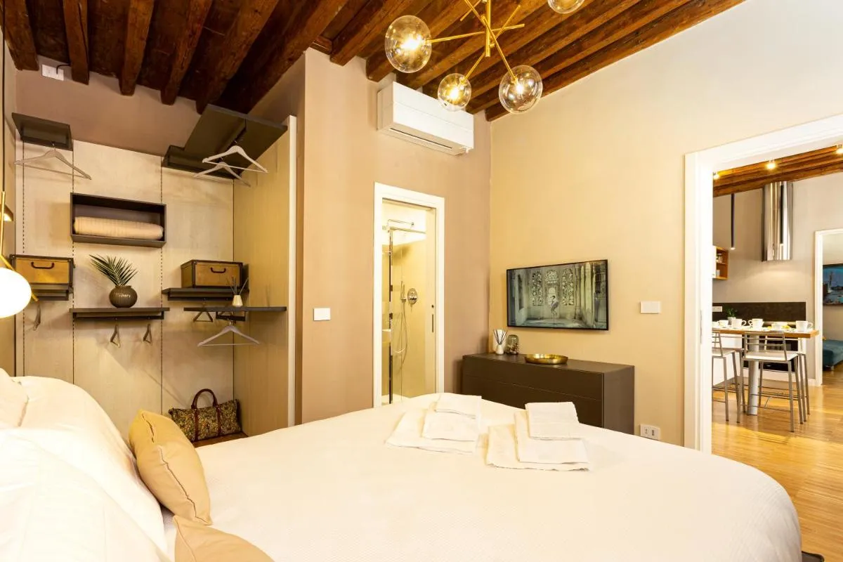 Image 4 of Fraivolti apartment