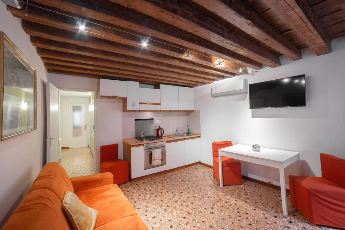 Image 4 of Frari 2 by Venicevillas