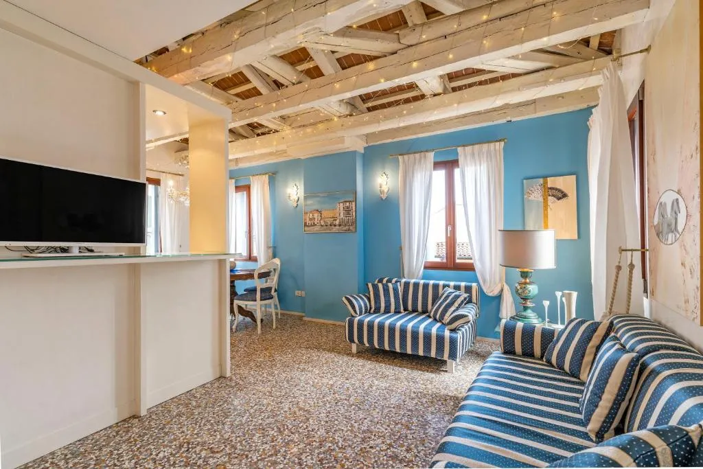 Image of Friari Suite-Luxury apt. close to Rialto Bridge