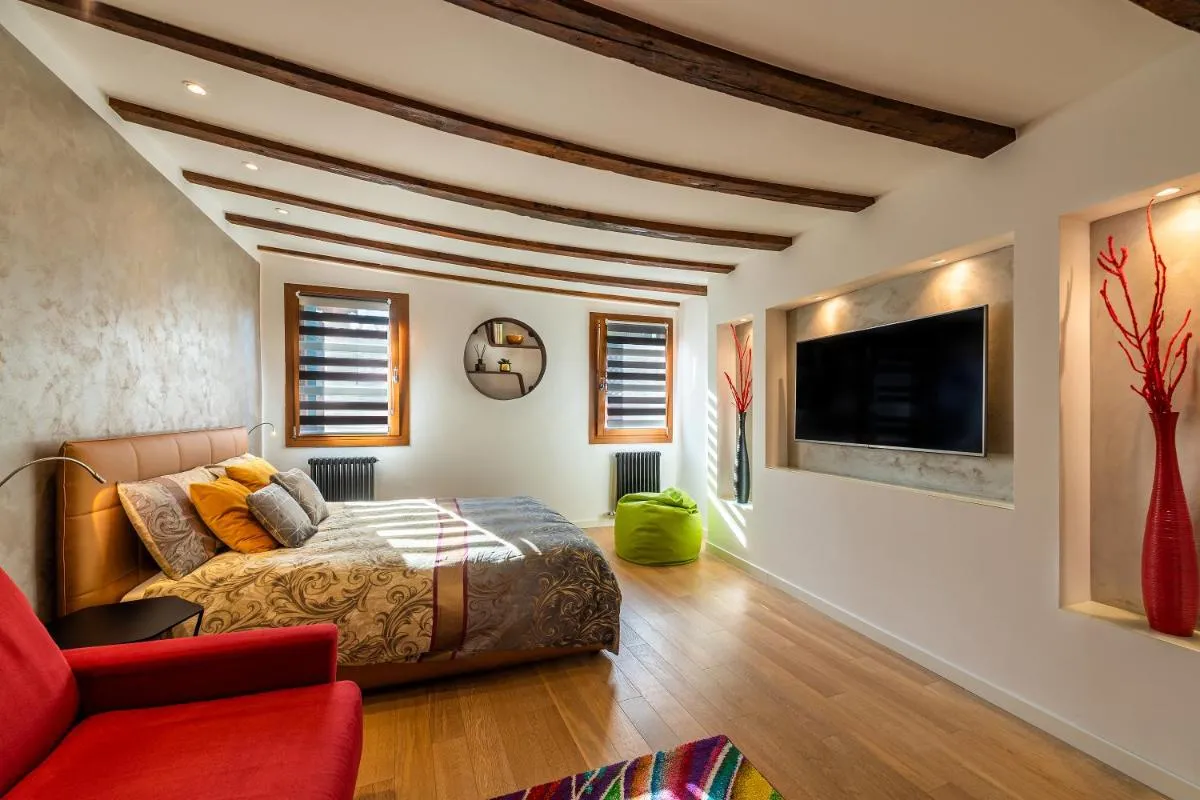 Image 4 of GDhouse 806