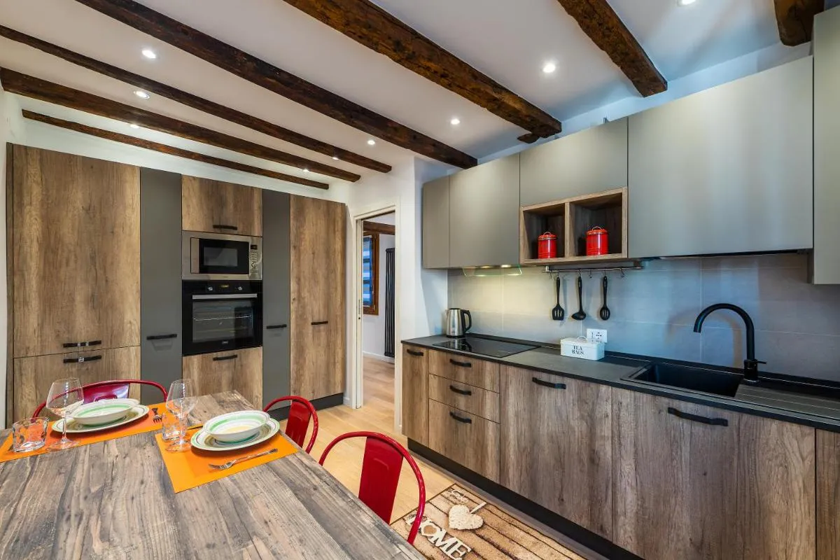 Image 3 of GDhouse 806