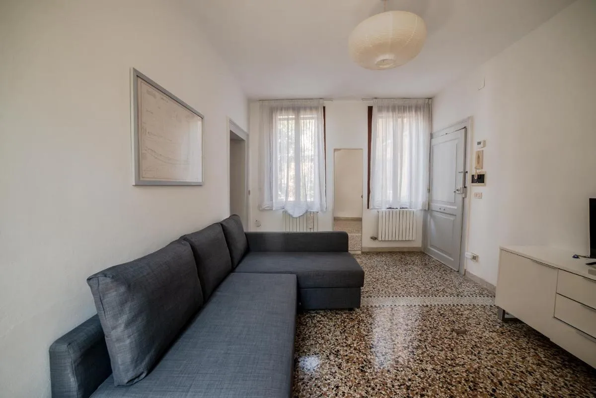 Image 4 of Gondola, San Giacomo