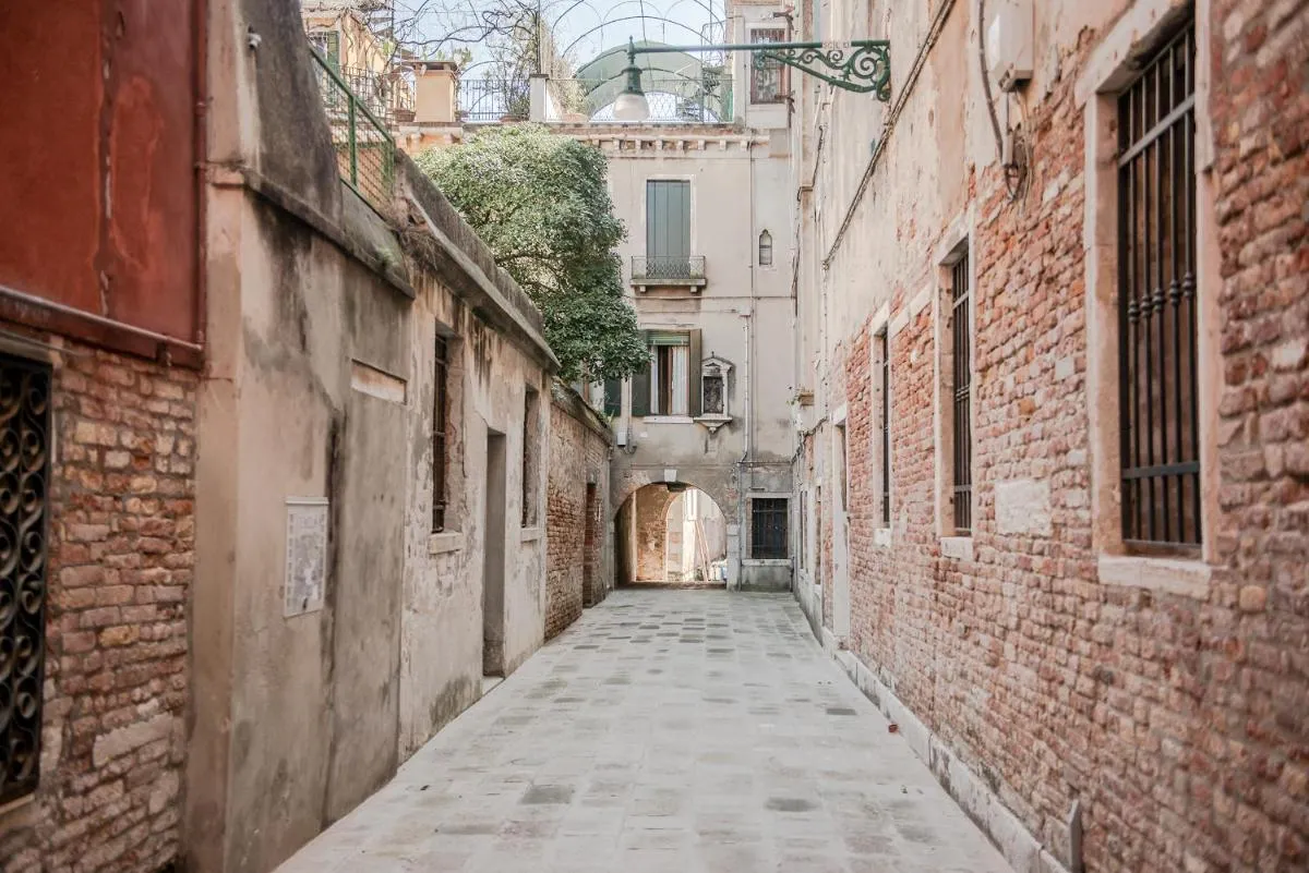 Image 5 of Gondola, San Giacomo