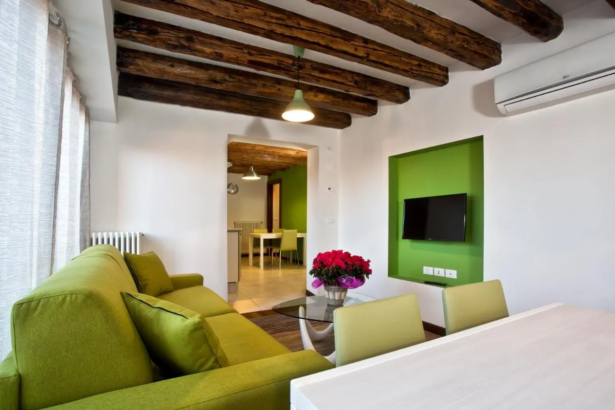 Image 4 of Good Wine Apartments