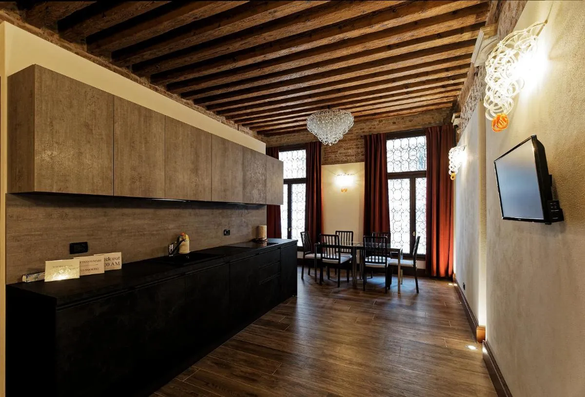 Image 4 of Gradenigo Apartments 767