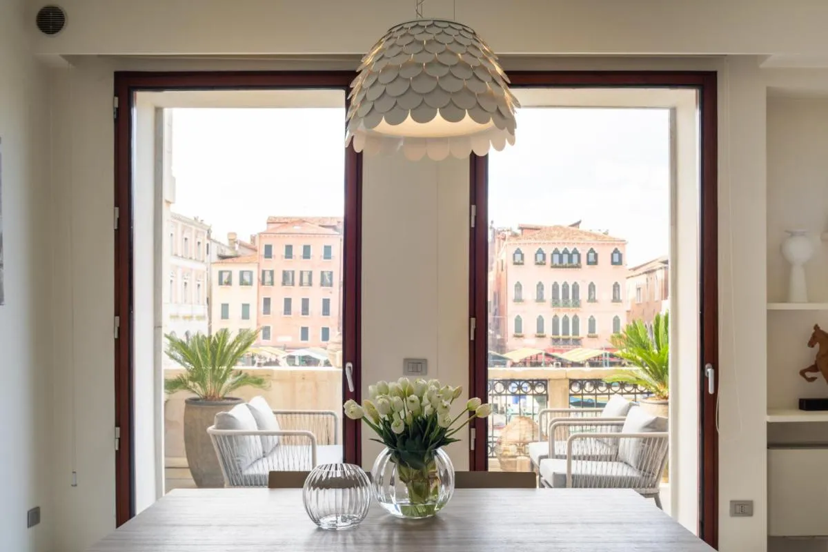 Image 3 of Grand Canal Luxury Apartment With Terrace R&R