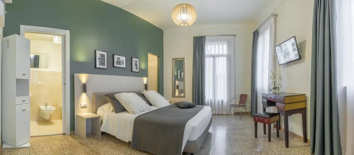 Image 4 of Grand Canal Suite by Wonderful Italy
