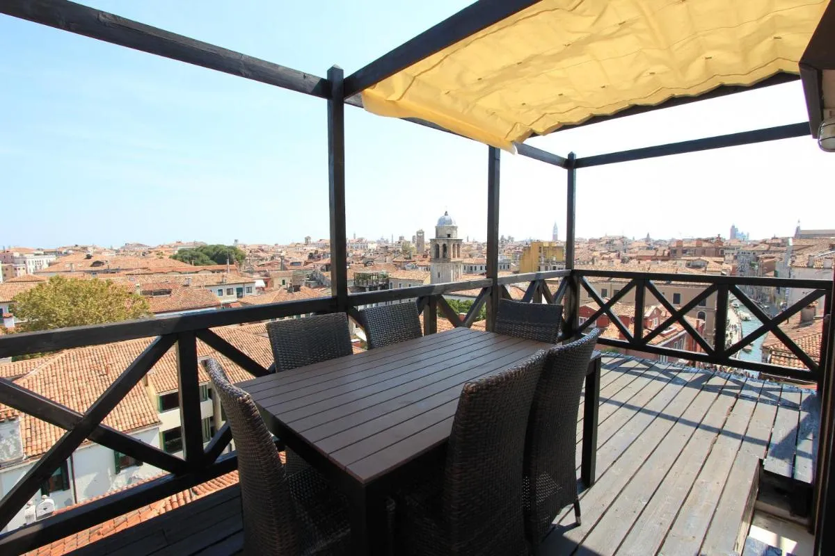 Image 6 of Grand Canal Terrace Palace