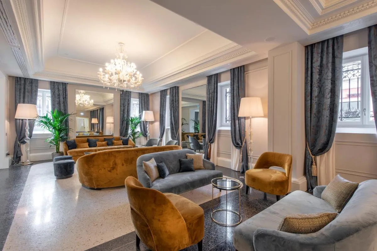 Image 5 of H10 Palazzo Canova