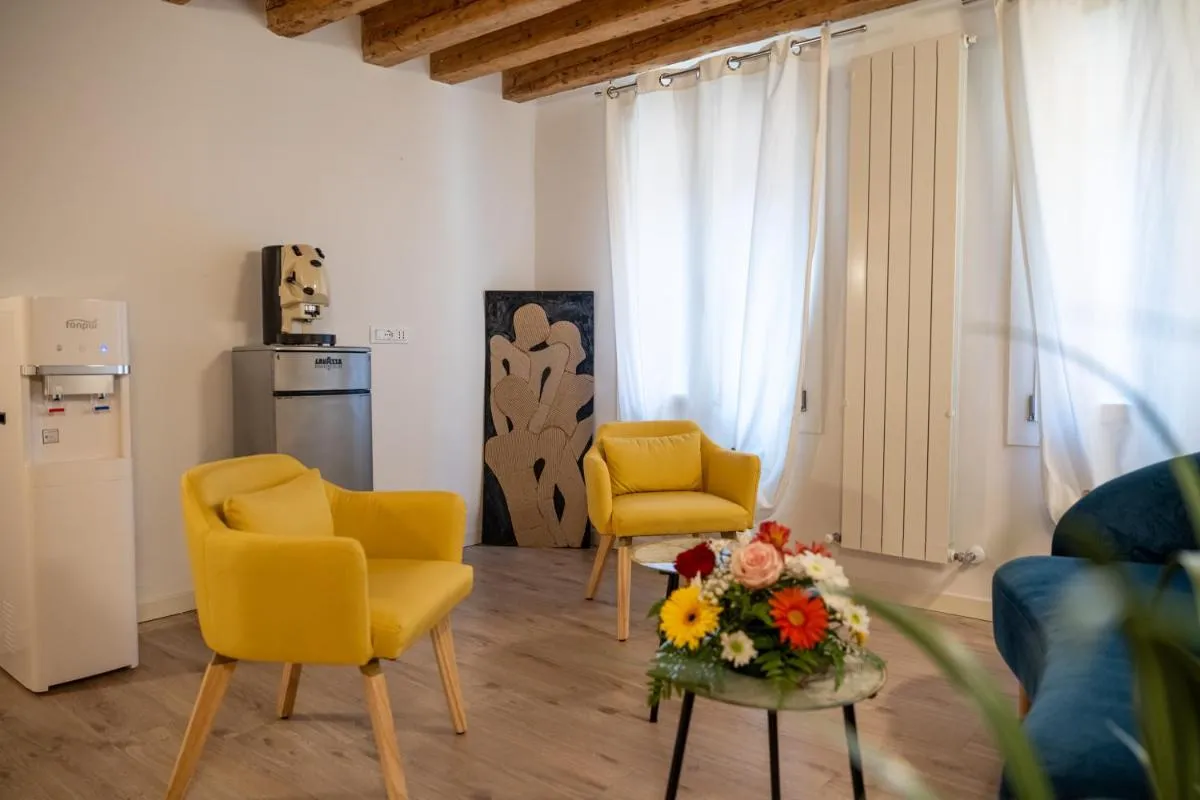 Image 4 of Hermes Venice