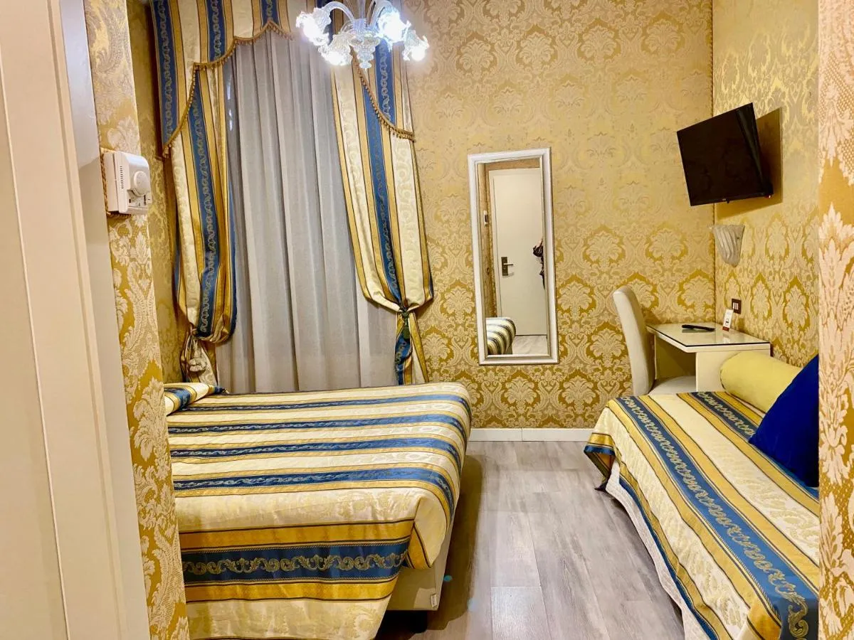 Image 4 of Hotel Bridge