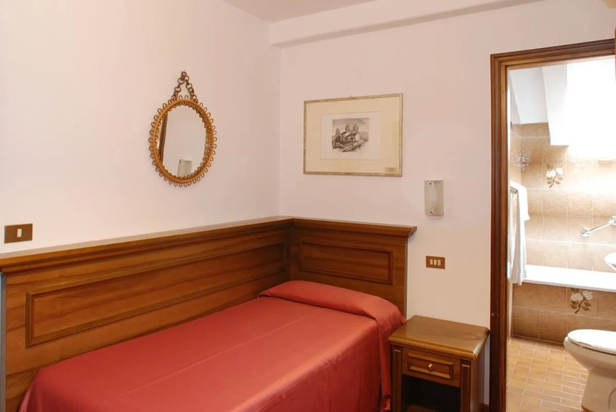 Image 2 of Hotel Fontana