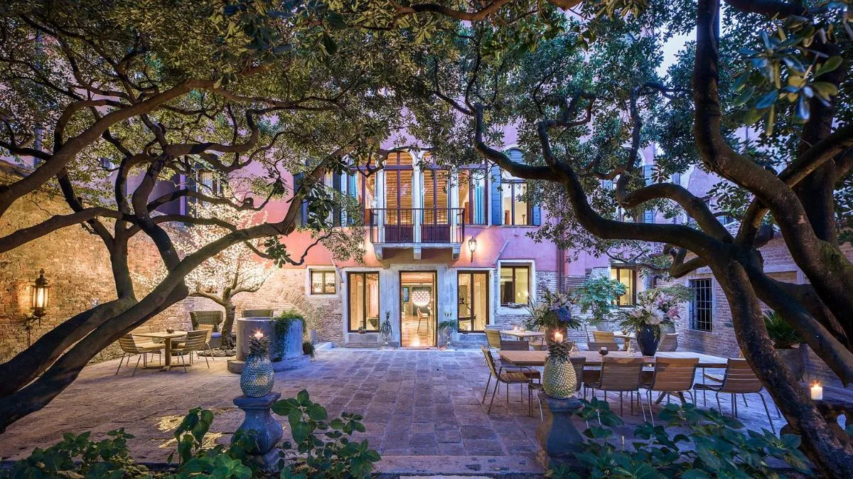 Image 2 of Hotel Heureka