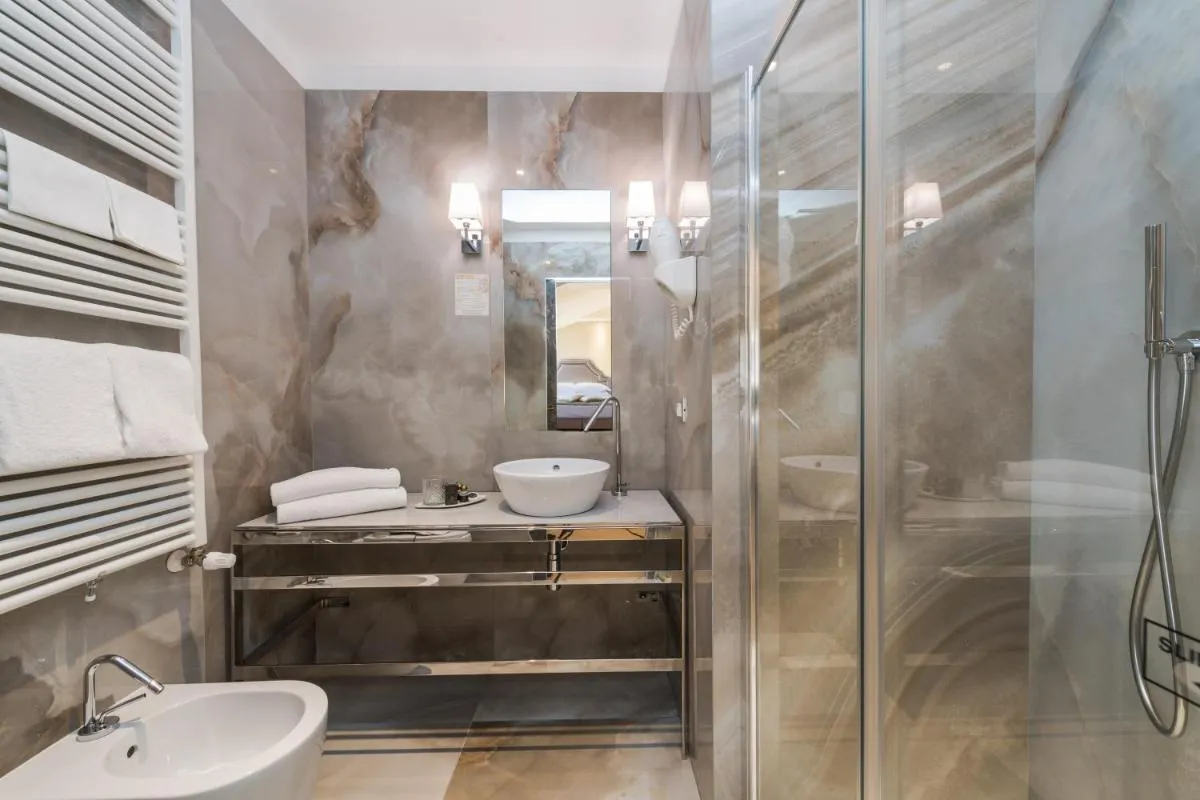 Image 2 of Hotel Paganelli