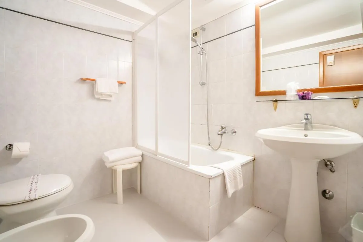 Image 2 of Hotel Tintoretto