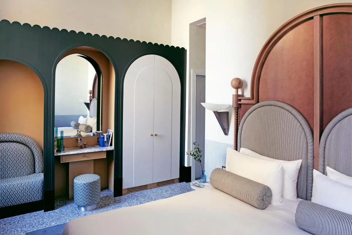 Image 1 of Il Palazzo Experimental