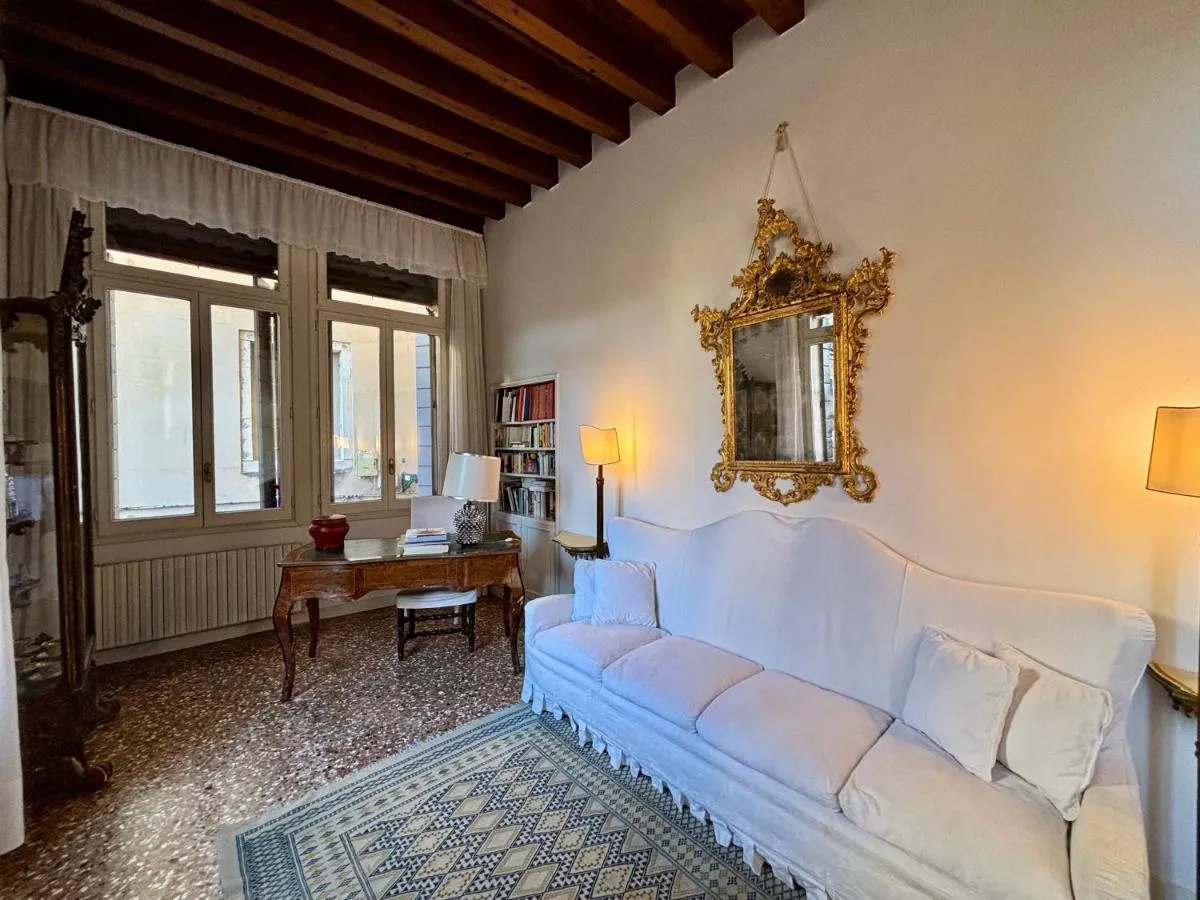 Image 1 of Il giardino segreto di Monty Don sul Canal Grande