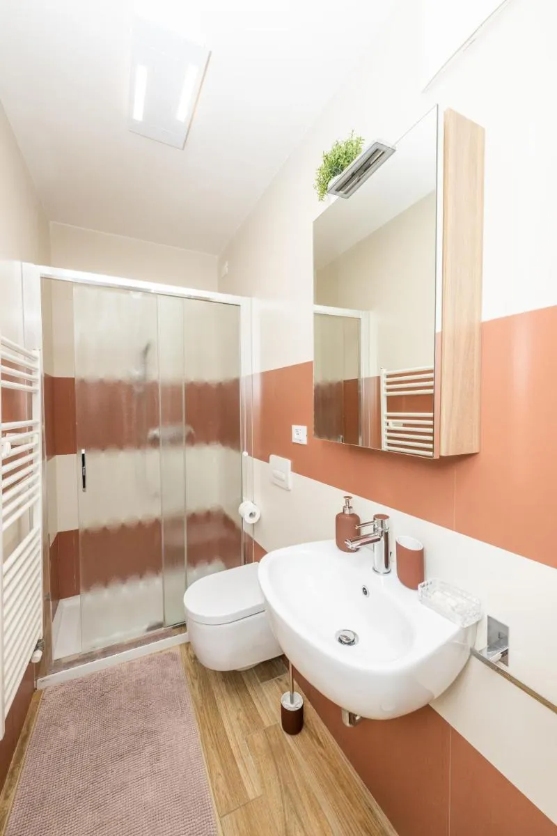 Image 6 of Isa Sweet Home