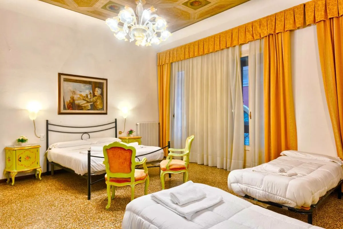 Image 1 of Joy Rialto Rooms Venice