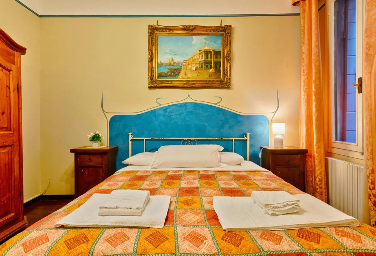 Image 5 of Joy Rialto Rooms Venice