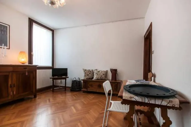 Image 4 of KEY LOCATION near Palazzo Grassi