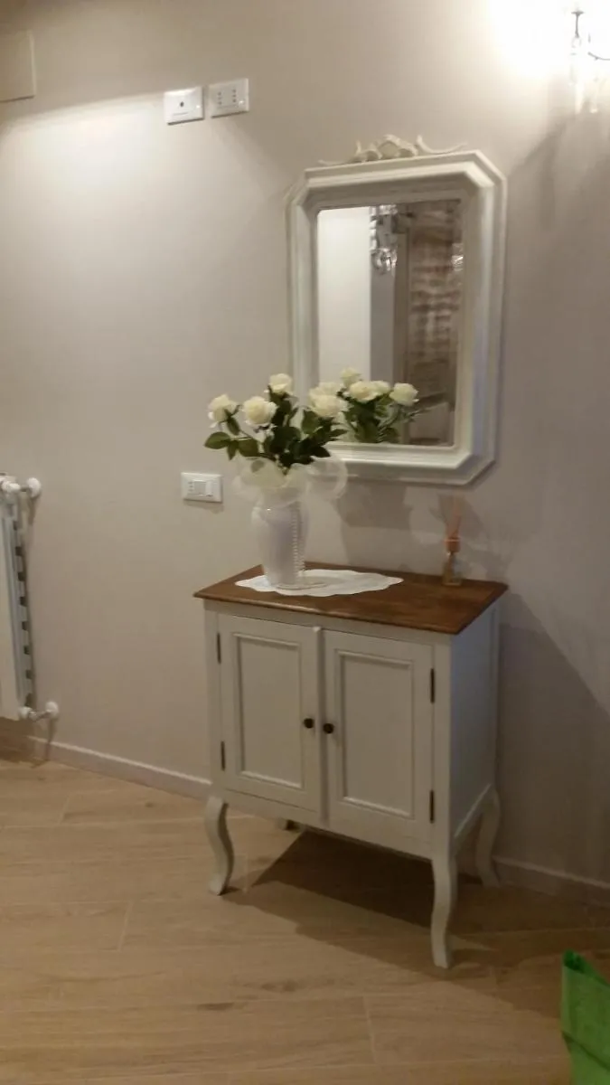 Image 1 of La Bonbonnier