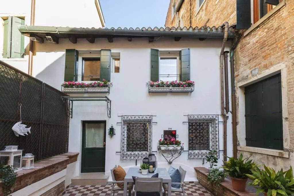 Image of La Casa Più Centrale A Venezia, Con Corte Privata