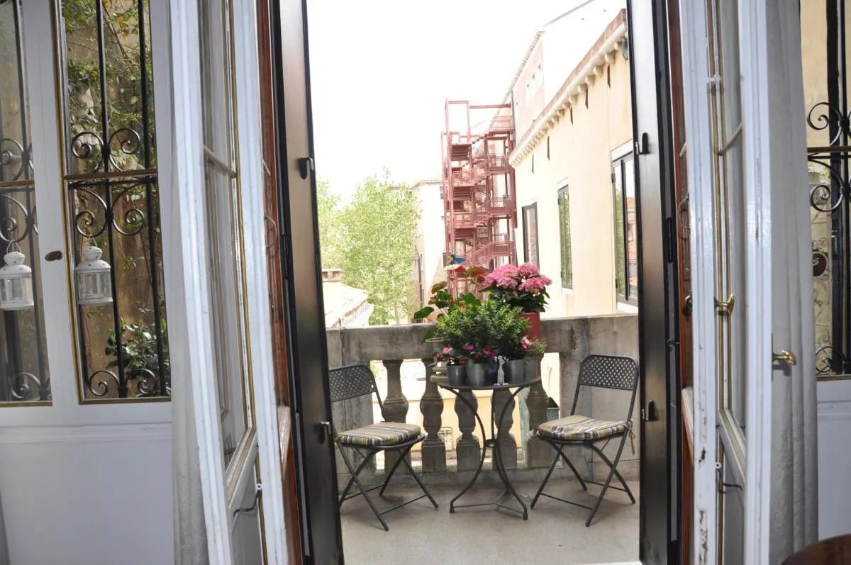 Image 3 of La Chambre D’Ella