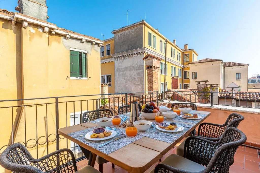 Image of La Dimora di San Maurizio 4 Terrace – Dimora Italia –