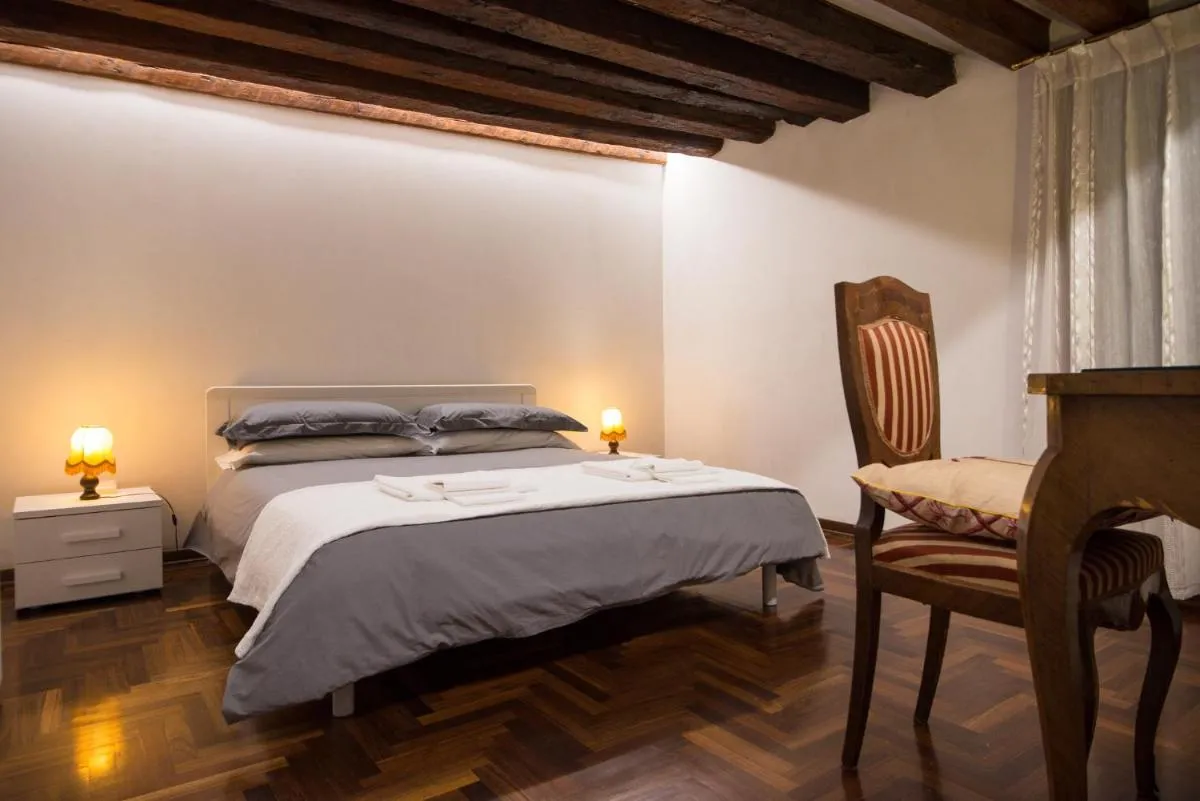 Image 1 of La Felice Canal Grande