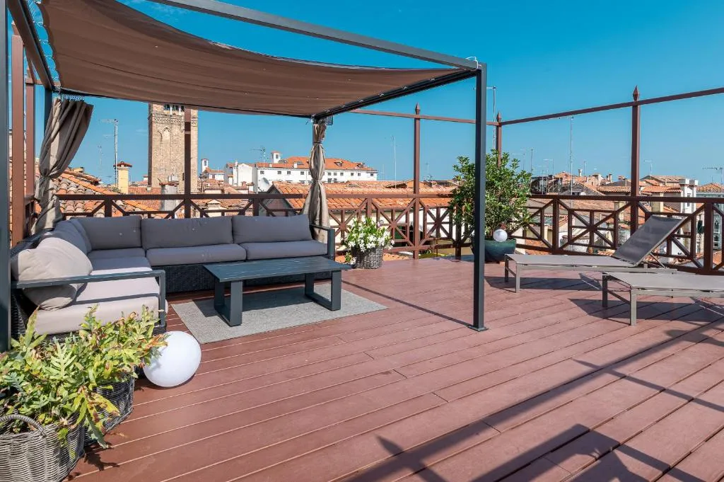 Image of La Finestra sulle Beccarie