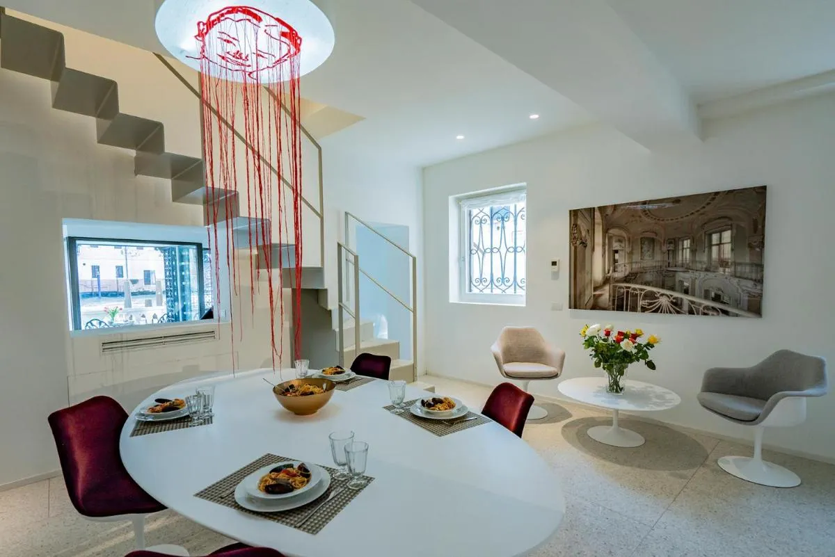 Image 3 of La Loggia Grand Canal