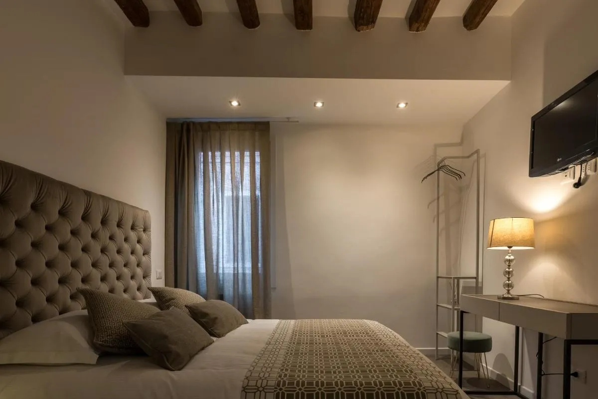 Image 5 of La Loggia della Luna